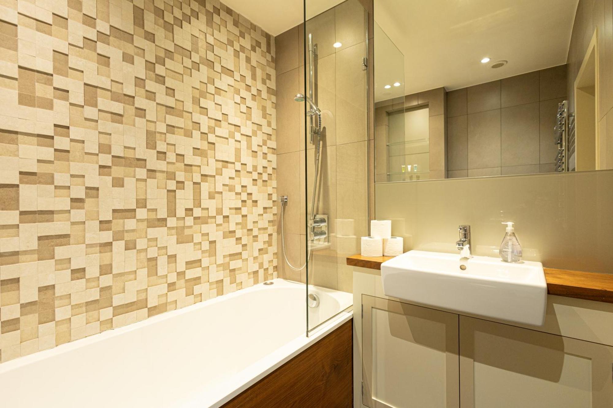 2Bedroom Gem In The Heart Of Kensington London Exterior foto
