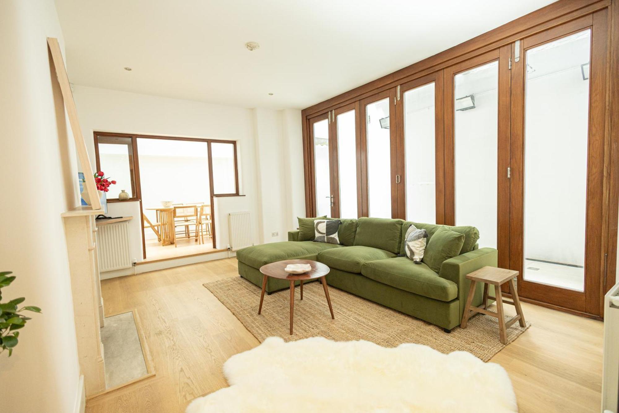 2Bedroom Gem In The Heart Of Kensington London Exterior foto