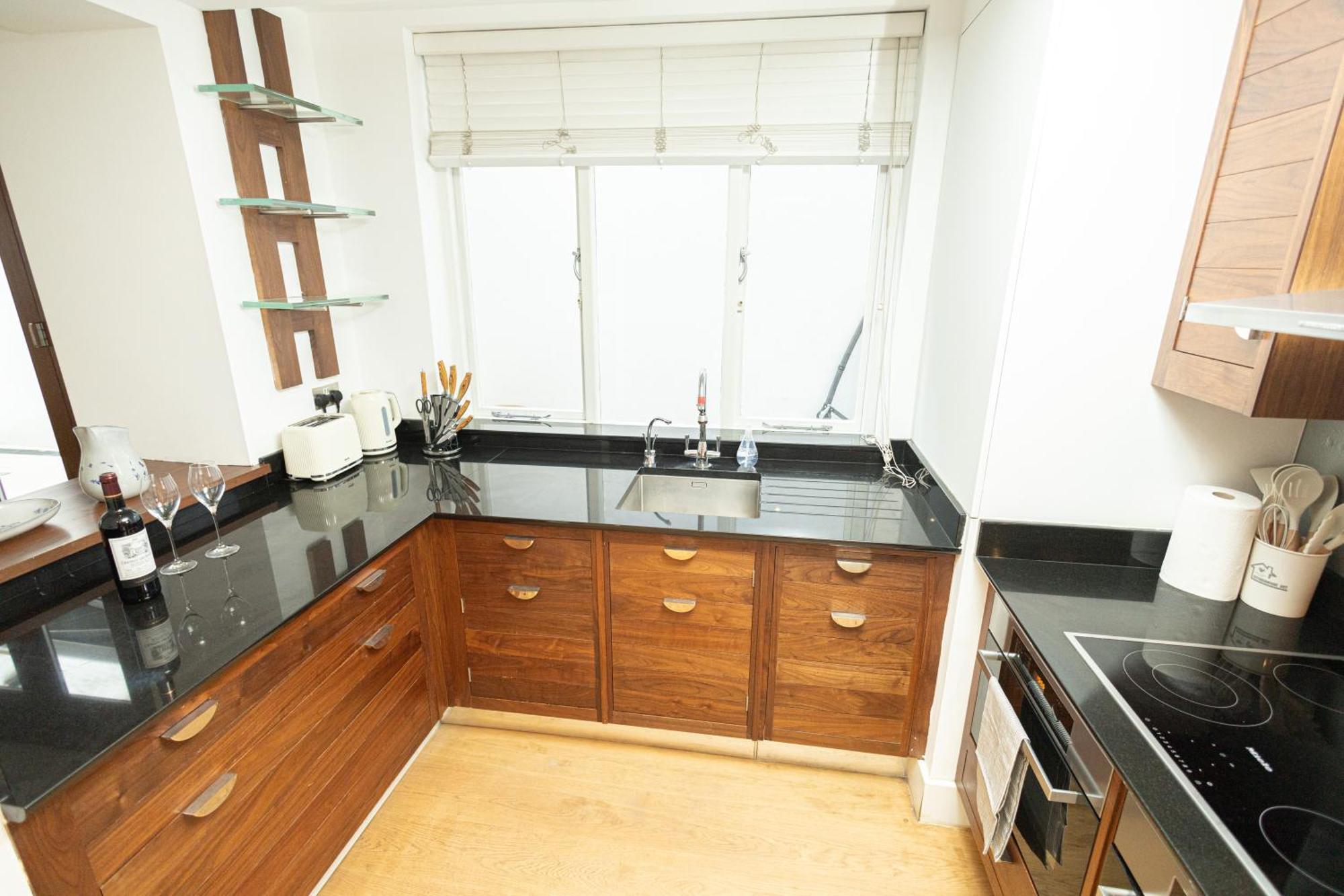 2Bedroom Gem In The Heart Of Kensington London Exterior foto